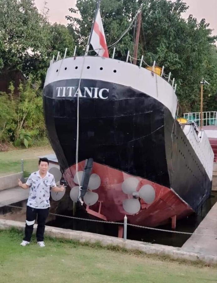 Titanic Park Bed & Breakfast Ban Bo  Exterior photo
